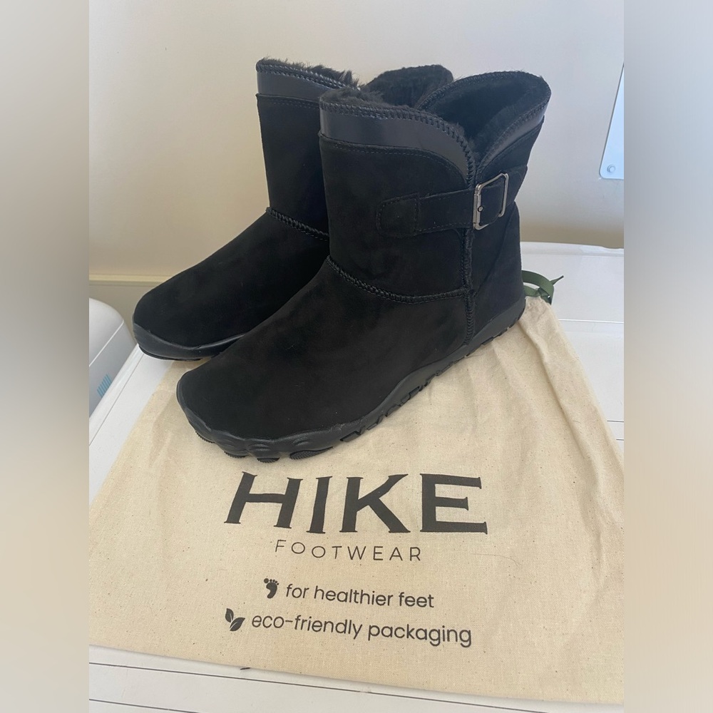 HIKE Footwear Women's Black Suede Ankle Booties NWOT